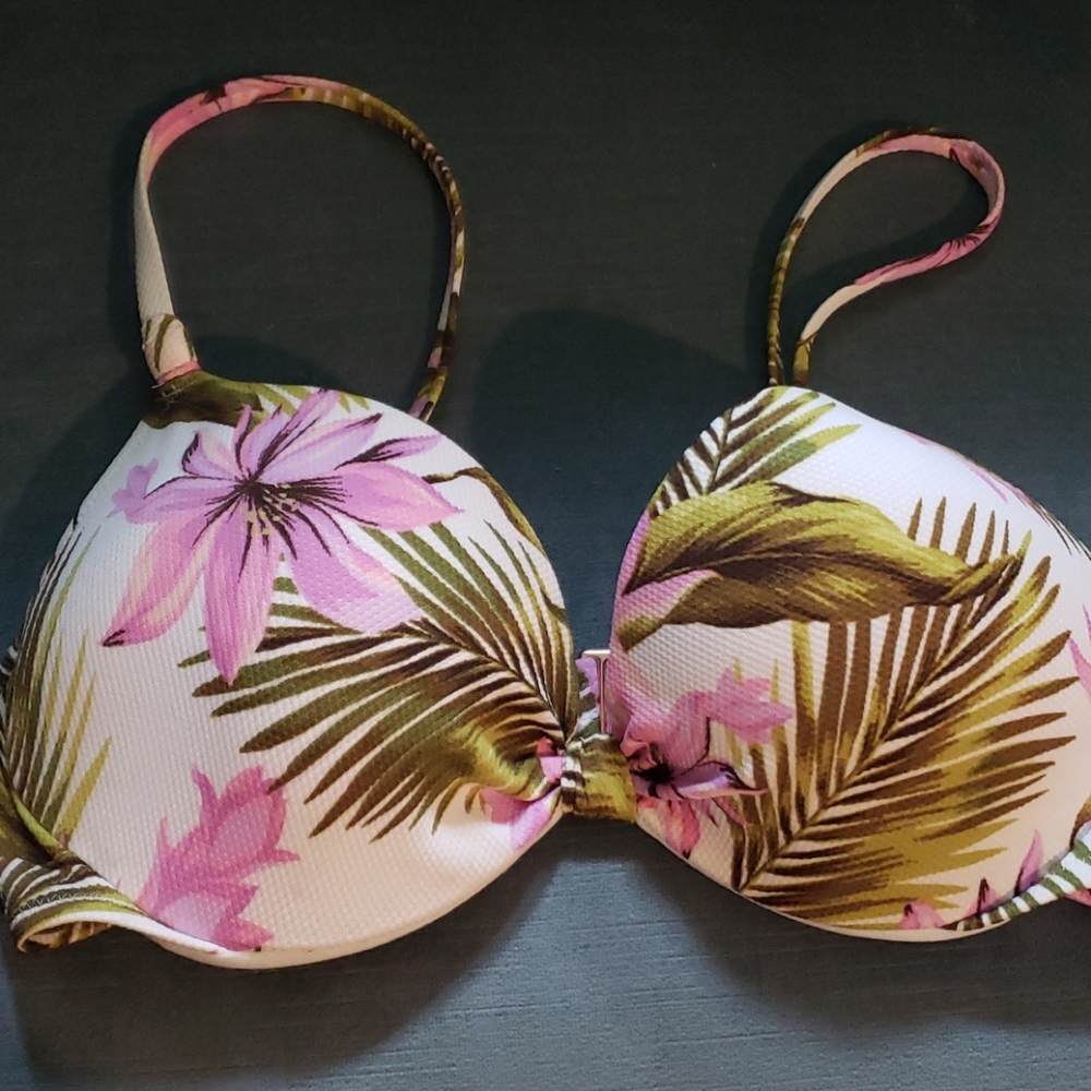 Tropical shade & shore bikini top